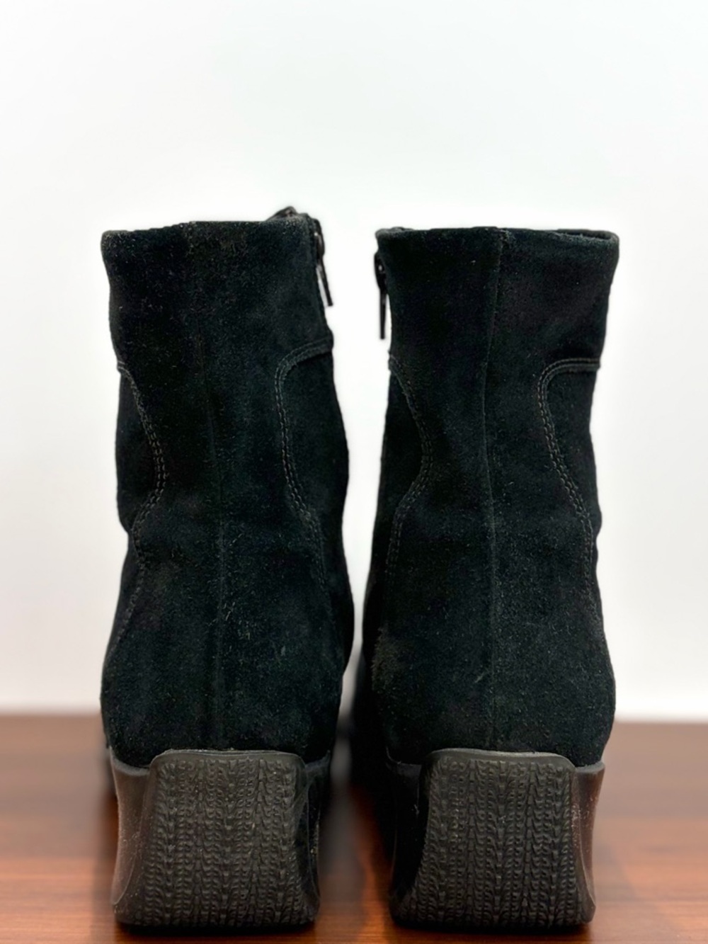 La Canadienne Black Suede Wedge Ankle Boots Waterproof Zip 8 - Picture 3 of 6